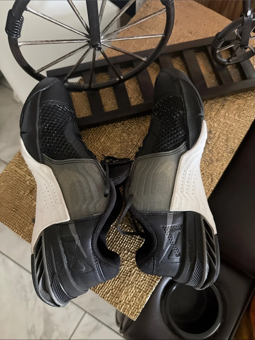 Nike Women's Black Mesh Athletic Sneakers